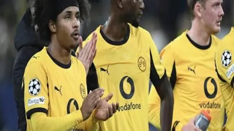 沙特之战国足不利，林良铭染红蒋光太伤退，达瓦萨里破门助沙特胜